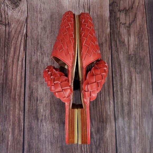 Elf Sea Escape Slide Sandals Womens Size 9 Made By Hand Red Leather - Picture 8 of 12